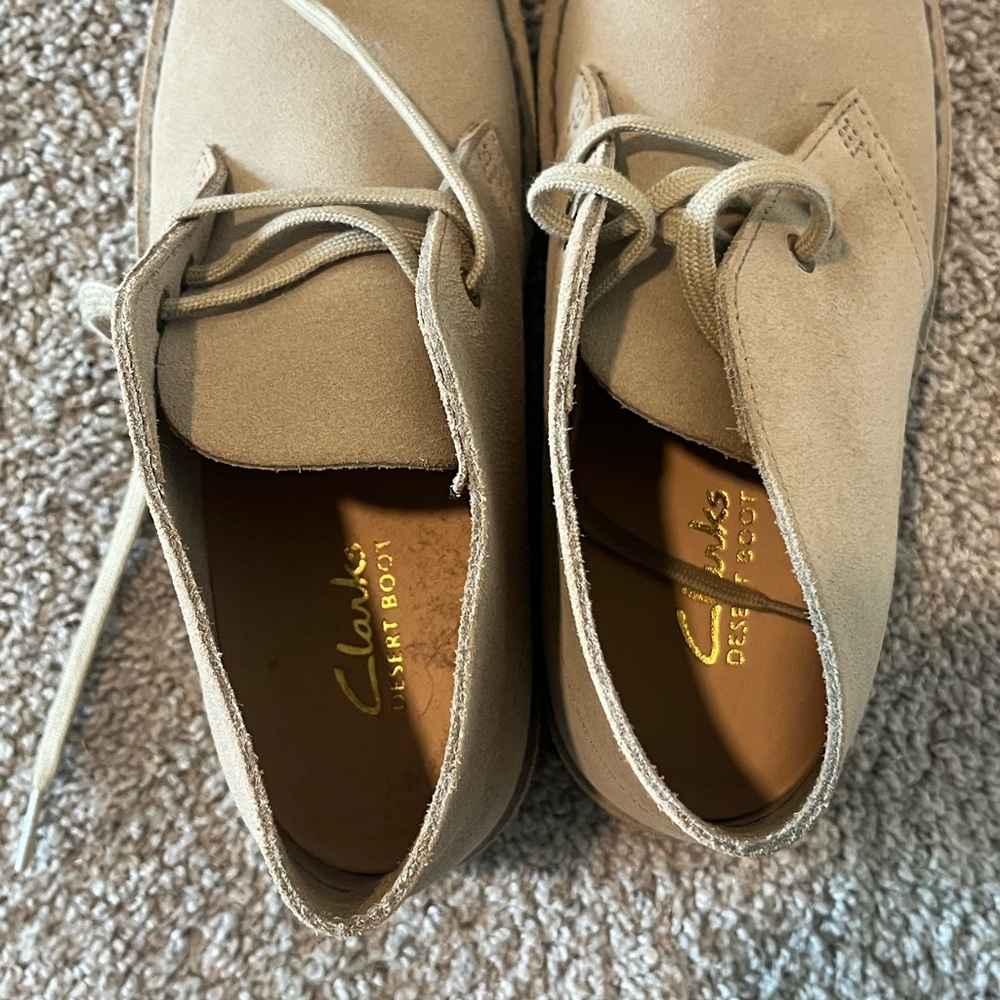 Clarks Women's Tan Suede Desert Boot Size 8 - Picture 13 of 15
